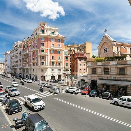 Briseide Boutique Rooms Colosseum Roma Exterior foto