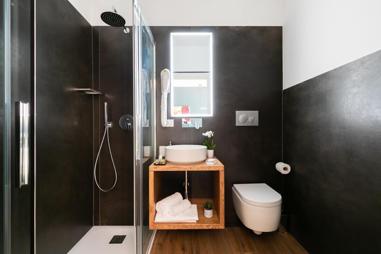 Briseide Boutique Rooms Colosseum Roma Exterior foto
